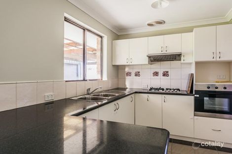 Property photo of 13 De Grey Close Cooloongup WA 6168