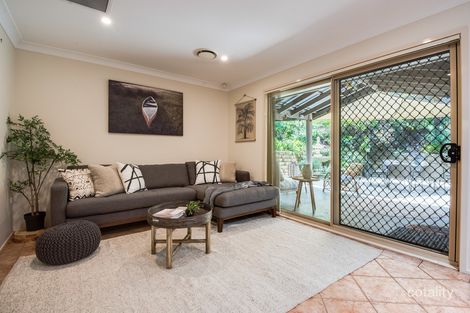 Property photo of 20 Old Farm Place Ourimbah NSW 2258
