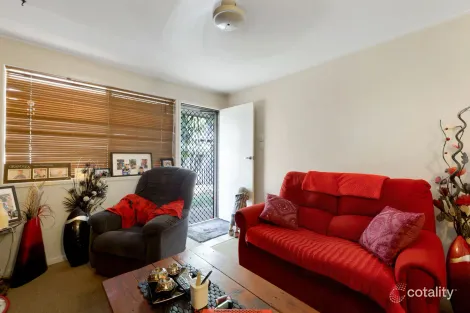 Property photo of 1/10 Binnington Esplanade East Mackay QLD 4740