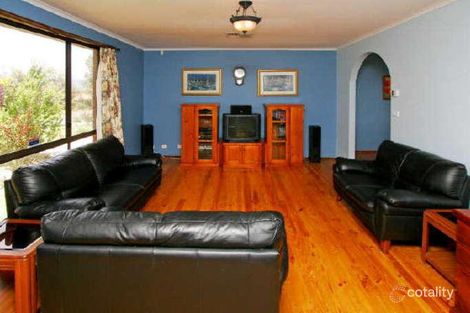 Property photo of 27 Harricks Crescent Monash ACT 2904