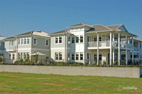 18 Jacaranda Dr, Cabarita, NSW 2137