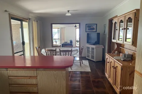 Property photo of 13 Beach Road Coobowie SA 5583