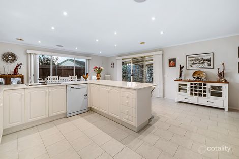 Property photo of 5 Tad Court Cranbourne North VIC 3977
