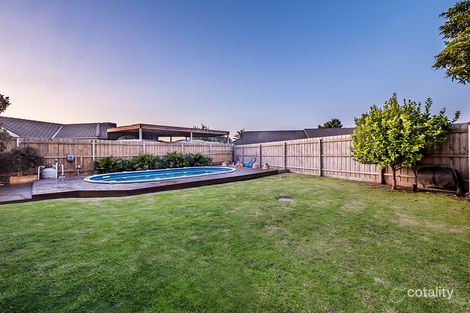 Property photo of 5 Tad Court Cranbourne North VIC 3977
