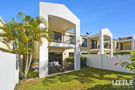 Property photo of 8898 Magnolia Drive East Hope Island QLD 4212
