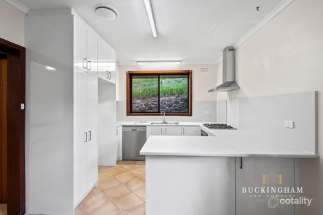 Property photo of 42 Booyan Crescent Greensborough VIC 3088