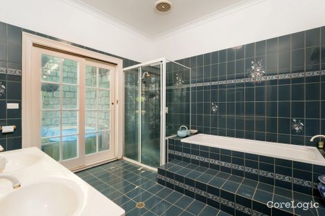 Property photo of 30-32 Andrews Avenue Kooringal NSW 2650