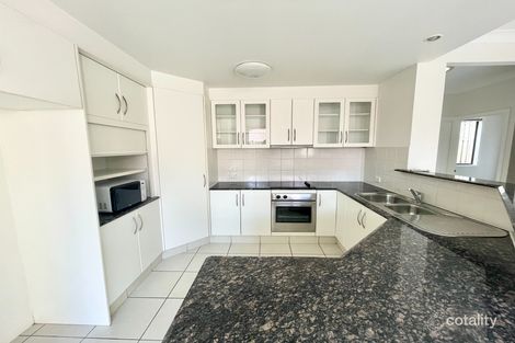 Property photo of 31 Lantau Crescent Varsity Lakes QLD 4227