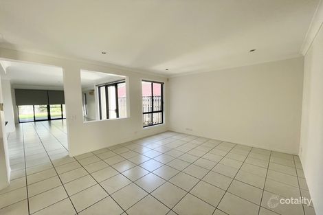 Property photo of 31 Lantau Crescent Varsity Lakes QLD 4227