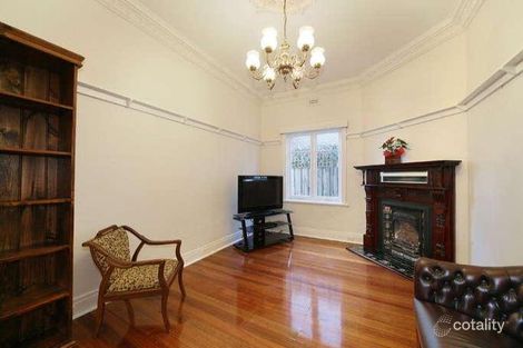 Property photo of 7 Centre Road Carnegie VIC 3163