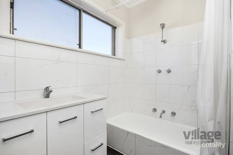 Property photo of 4/76 Hall Street Newport VIC 3015