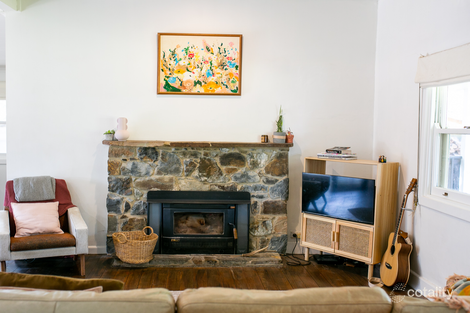 Property photo of 63 Malcolm Street Mansfield VIC 3722