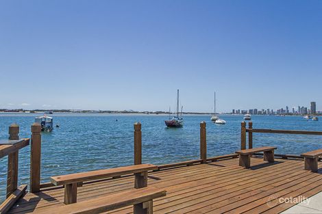 Property photo of 7/8 Baker Avenue Labrador QLD 4215