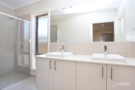 Property photo of 28 Grevillea Court Wallan VIC 3756