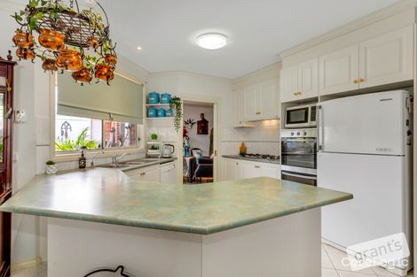 Property photo of 24 Mayfair Crescent Narre Warren VIC 3805