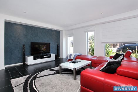 Property photo of 34 Bursaria Drive Caroline Springs VIC 3023