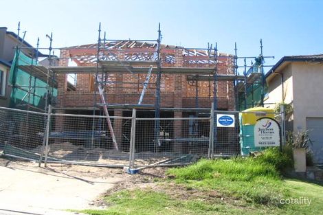 13 Robertson Rd, North Curl Curl, NSW 2099