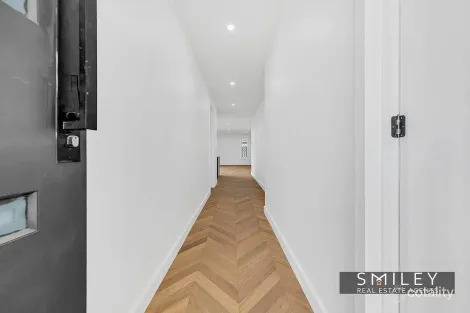 Property photo of 70 Farm Crescent Donnybrook VIC 3064