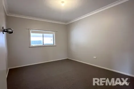 Property photo of 72 Tichborne Crescent Kooringal NSW 2650