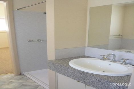 Property photo of 2/125 Mackenzie Street West Golden Square VIC 3555