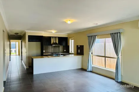 Property photo of 8 Colonus Street Kurunjang VIC 3337