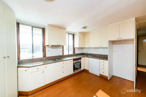 9 Dunn St, Queanbeyan West, NSW 2620