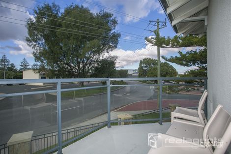 97/1 Padbury Cir, Sorrento, WA 6020