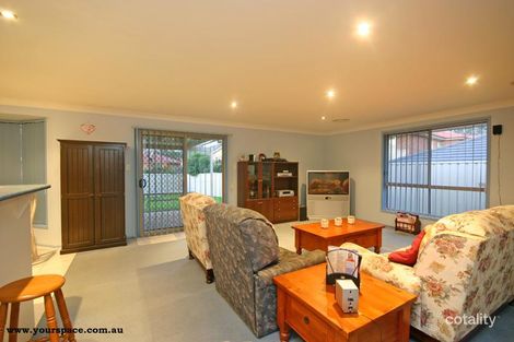 44 Fullerton Cct, St Helens Park, NSW 2560