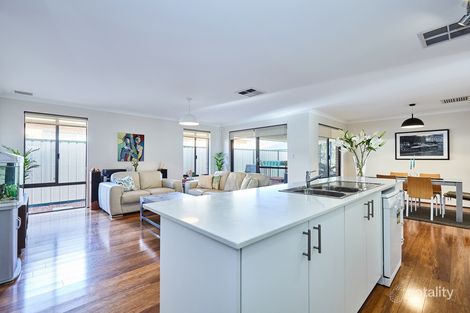 Property photo of 5 Johnsonia Bend Hammond Park WA 6164