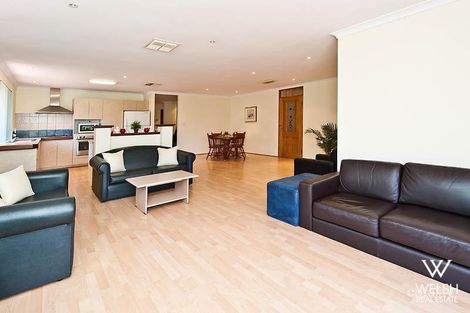 50 Whiteside St, Cloverdale, WA 6105