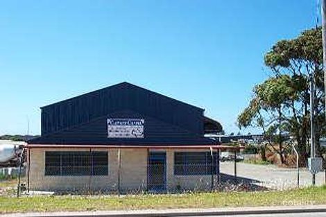 14 Locke St, Orana, WA 6330