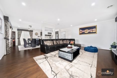 Property photo of 28 Elmsford Crescent Cranbourne West VIC 3977