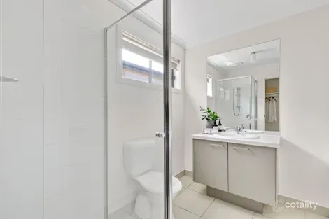 Property photo of 13 Raleigh Circuit Armstrong Creek VIC 3217