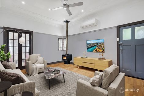 Property photo of 2 Aeroplane Street Cannon Hill QLD 4170