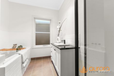 Property photo of 6 Sandalwood Drive Narre Warren VIC 3805