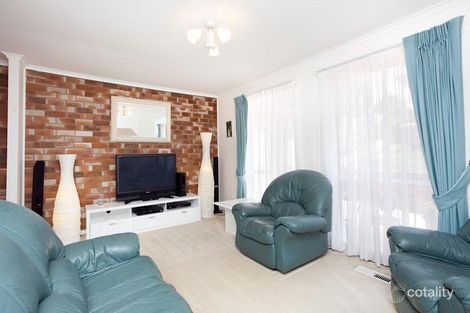 Property photo of 35 Enid Lorimer Circuit Chisholm ACT 2905