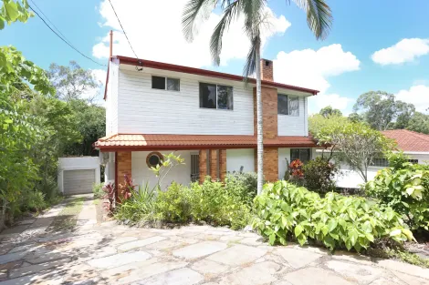 94 Highland Tce, St Lucia, QLD 4067
