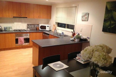 Property photo of 2/266 Dandelion Drive Rowville VIC 3178