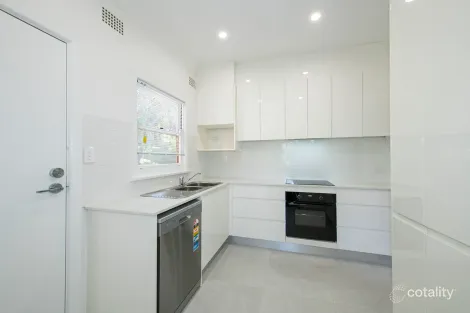 46 Governors Dr, Lapstone, NSW 2773