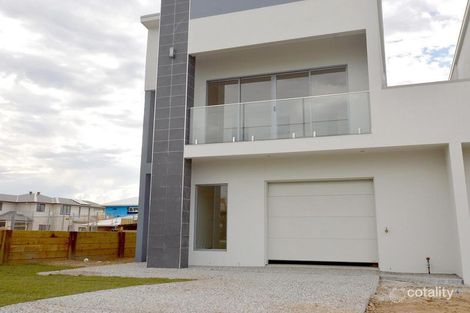 Property photo of 1/21 Magnetic Way Springfield Lakes QLD 4300