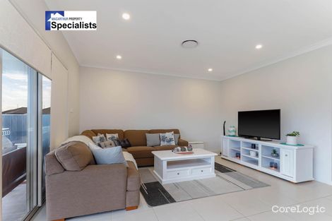 Property photo of 8 Buckingham Loop Oran Park NSW 2570