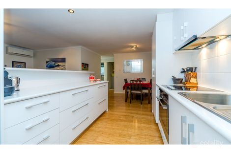 Property photo of 2/31 Callistemon Court Arundel QLD 4214