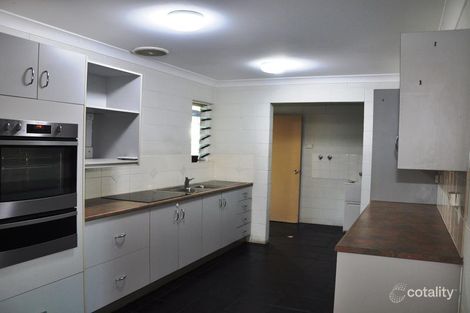Property photo of 30 Seaward Crescent Pallarenda QLD 4810
