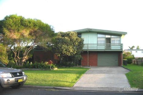 8 Tirriki St, Old Bar, NSW 2430