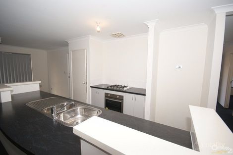 Property photo of 4 Highbridge Way Leda WA 6170