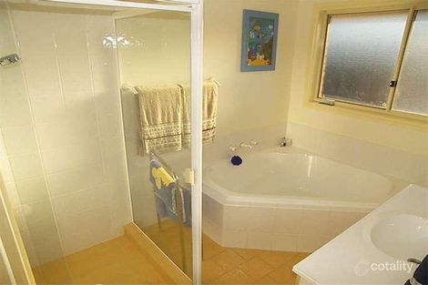 Property photo of 4 Carlyle Close Dapto NSW 2530