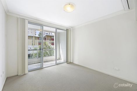 Property photo of 3/176 Surf Parade Broadbeach QLD 4218