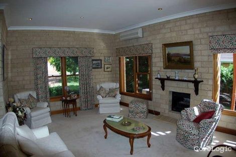 Property photo of 22 Hillcrest Place Dubbo NSW 2830