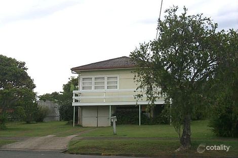 4 Fisher Ave, Southport, QLD 4215