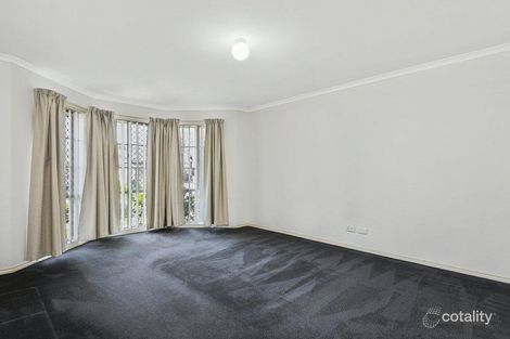 Property photo of 33 Chardonnay Drive Skye VIC 3977